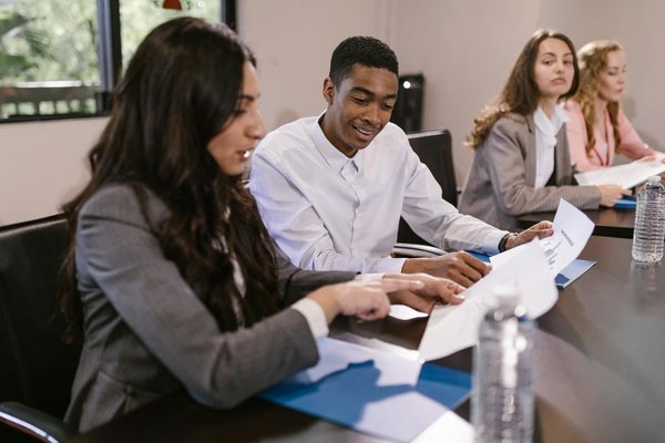 Optimale Lösungen zur Verbesserung der Luftqualität in Großraumbüros: So schaffen Sie ein gesundes Raumklima